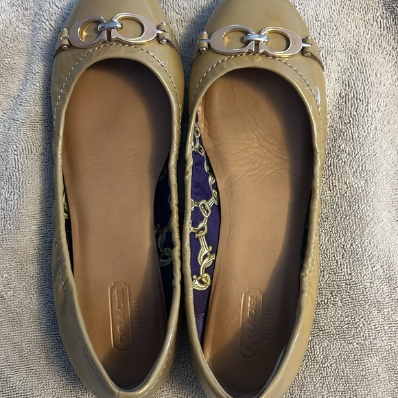 Coach Flats - Picture 3 of 6